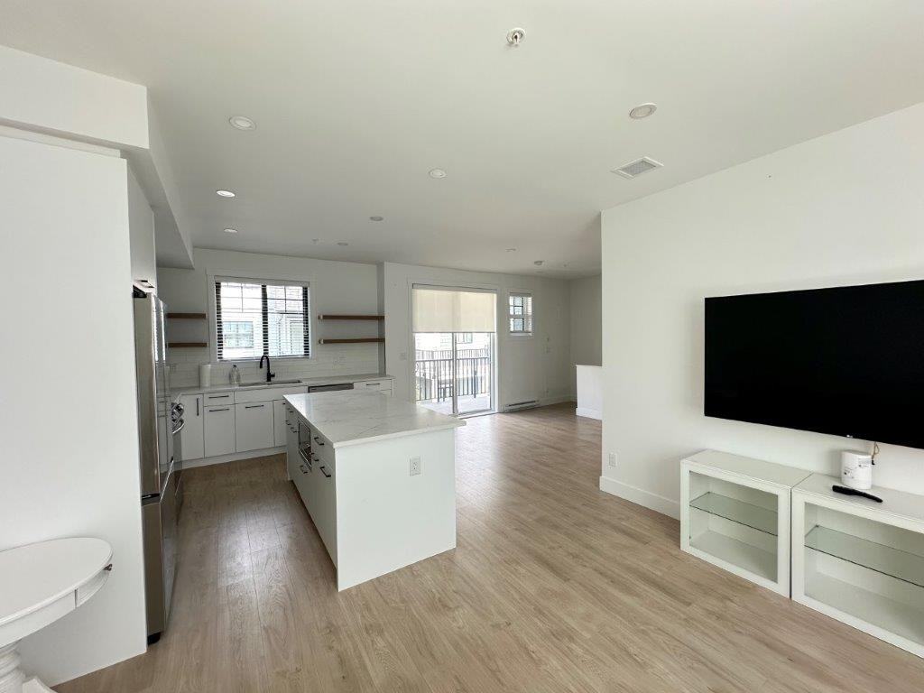 11801 237 St - Photo 3 of 18