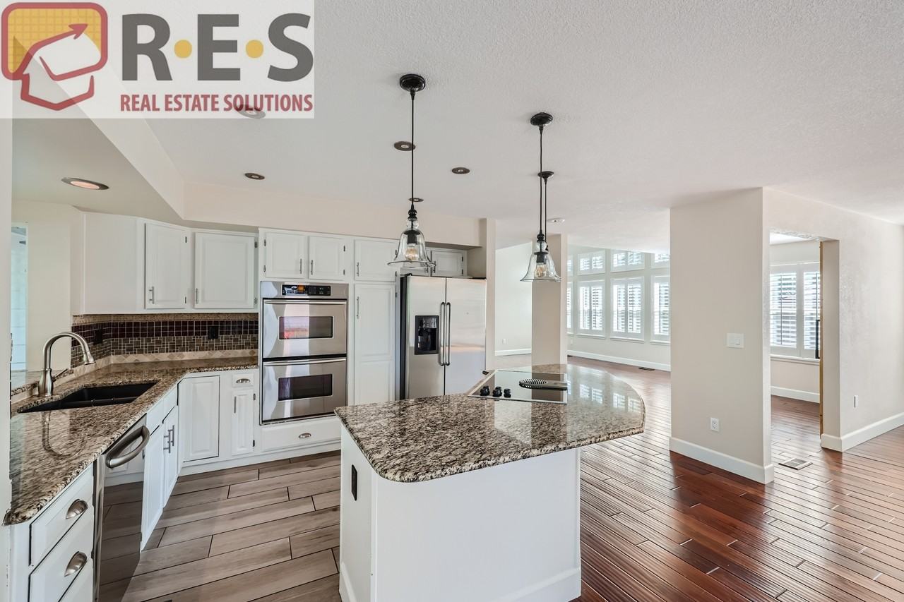 7899 Sweet Water Rd - Photo 4 of 28