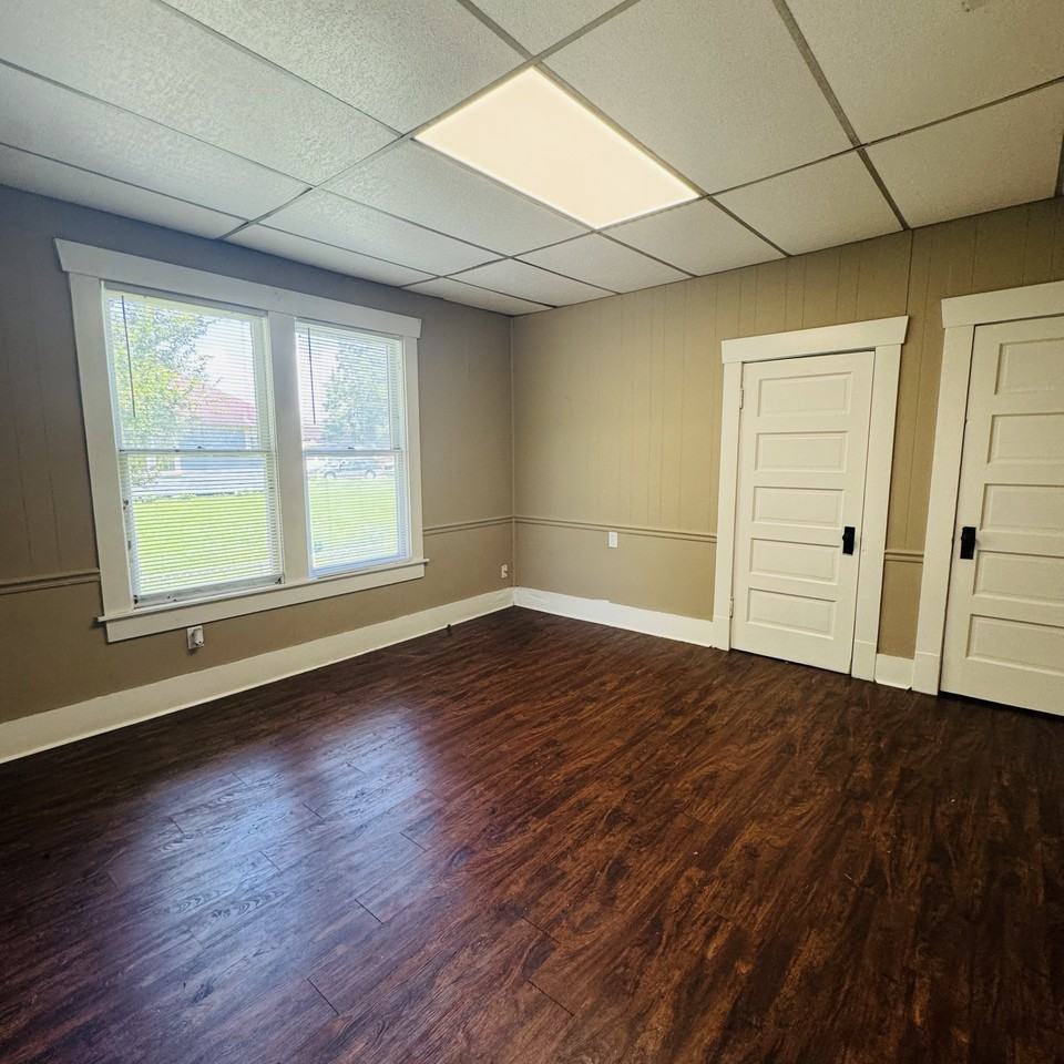 1109 Main Ave - Photo 2 of 15