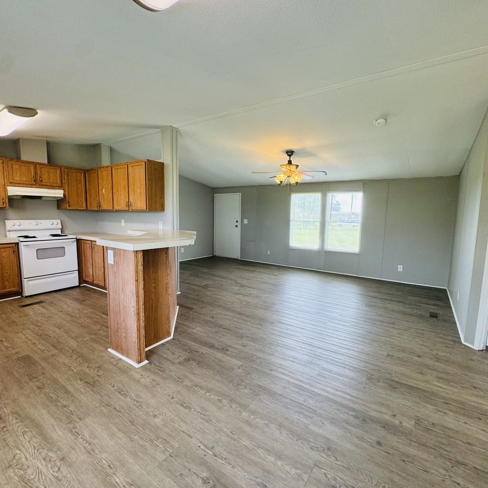 14080 Shellhammer Rd - Photo 3 of 19