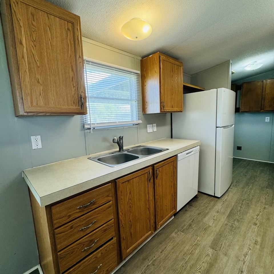 14080 Shellhammer Rd - Photo 6 of 19