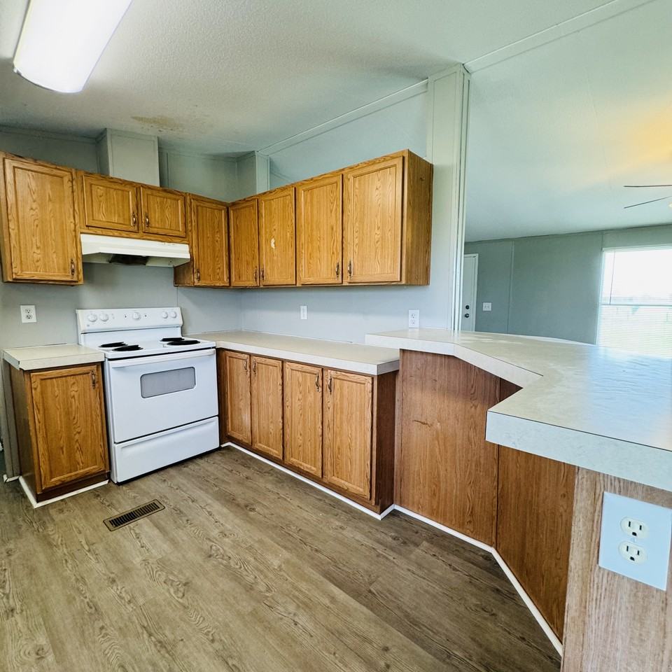 14080 Shellhammer Rd - Photo 7 of 19