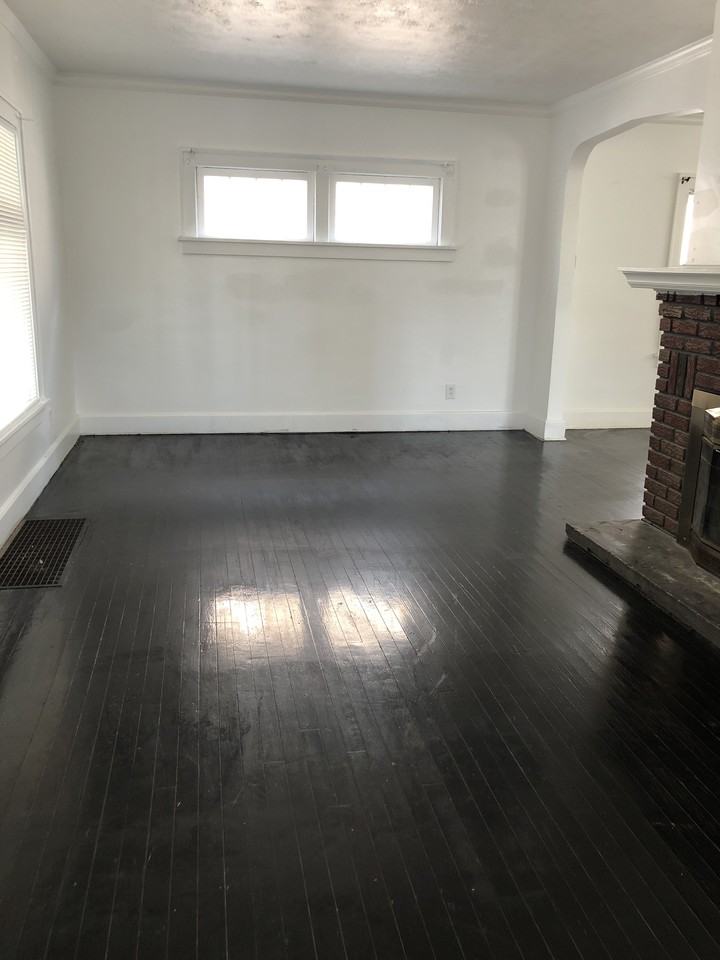 8100 Garfield Blvd - Photo 2 of 12