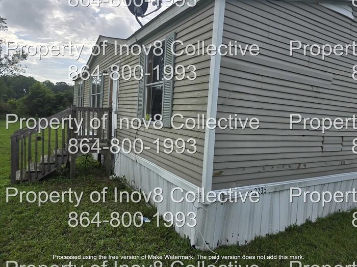 2235 Turnberry Rd - Photo 2 of 10