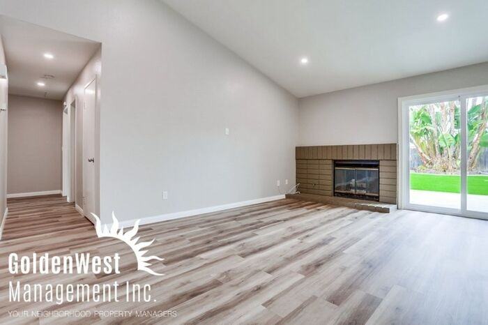 4674 Rose Dr - Photo 3 of 24