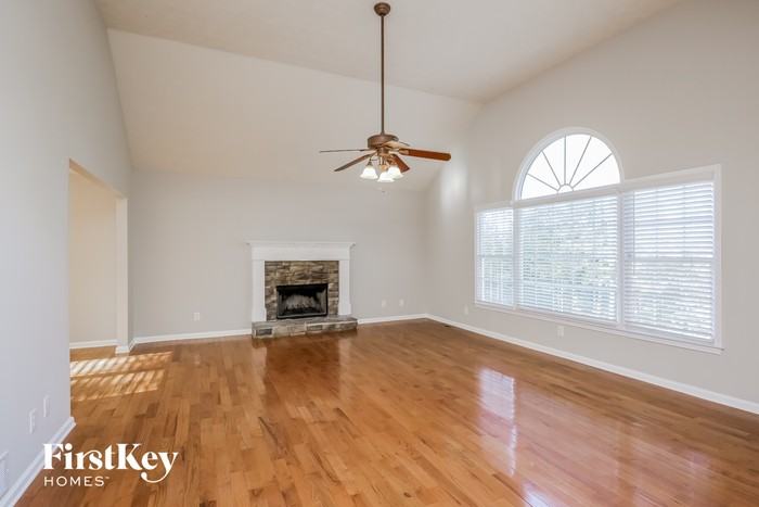 210 Calusa Lake Ct - Photo 3 of 15