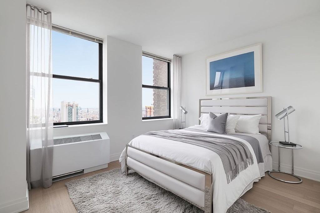 Pine St #5107 - Photo 3 of 16