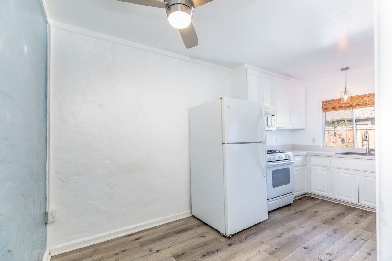 1172 Catalina - Photo 6 of 22