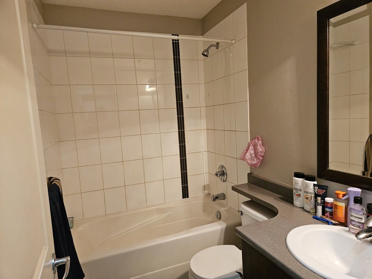 19551 66 Avenue - Photo 2 of 36