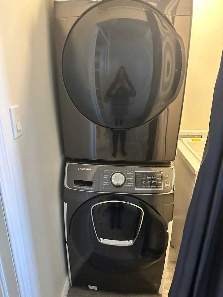 9 Rosset Cres - Photo 2 of 11