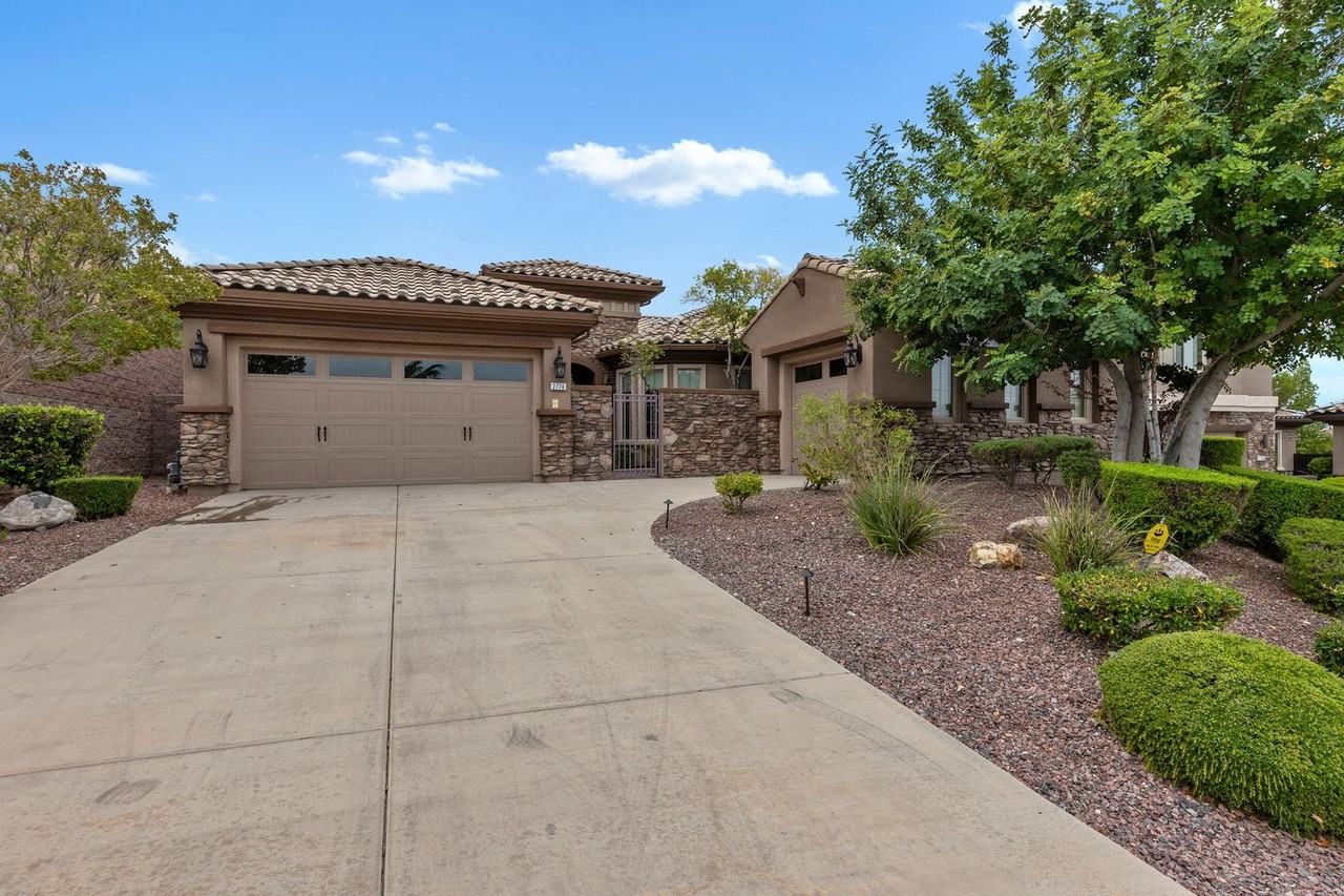 2776 Liberation Dr - Photo 3 of 41