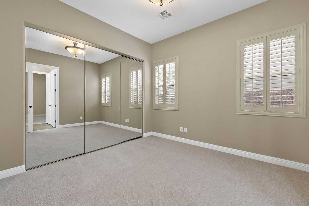 2776 Liberation Dr - Photo 6 of 41