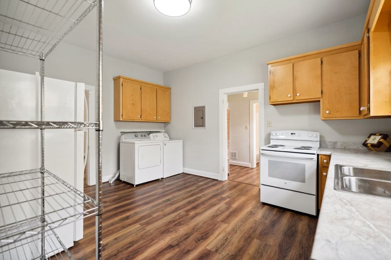 2607 W Knox St - Photo 6 of 17