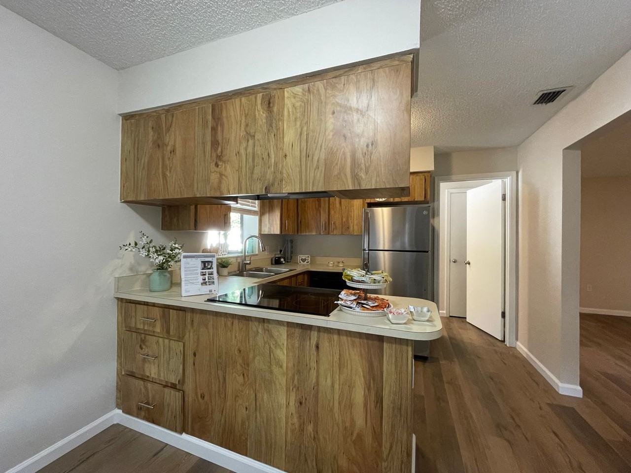 The Vanda Apartments | 1 & 2 Bedroom Apartments in Apopka, FL - Photo 4 of 20