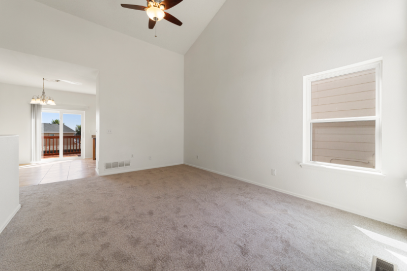 4627 Bittercreek Dr - Photo 6 of 20