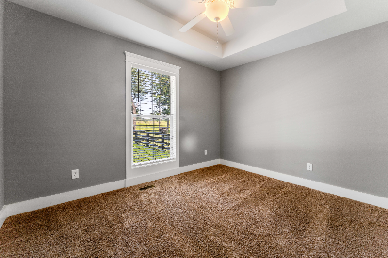 8013 Shady View Dr - Photo 3 of 13