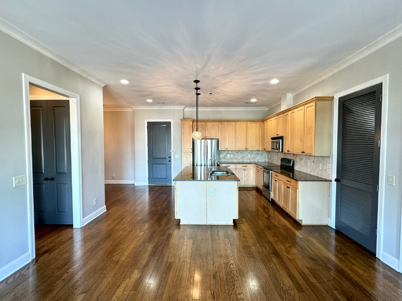 360 Chambers Street #410