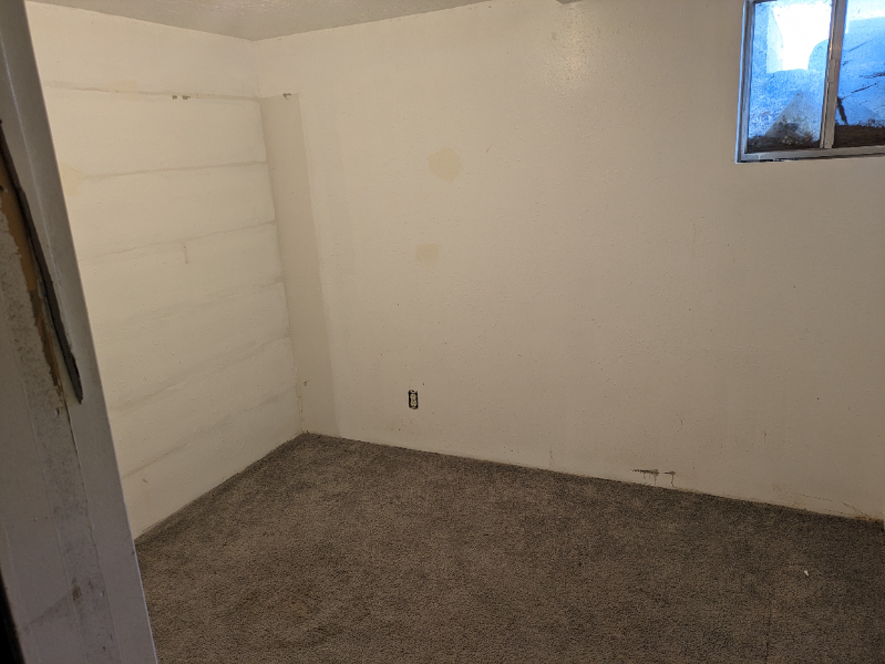 129 N Johnson Ave - Photo 2 of 19