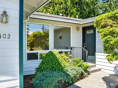 6402 Cypress St - Photo 3 of 20