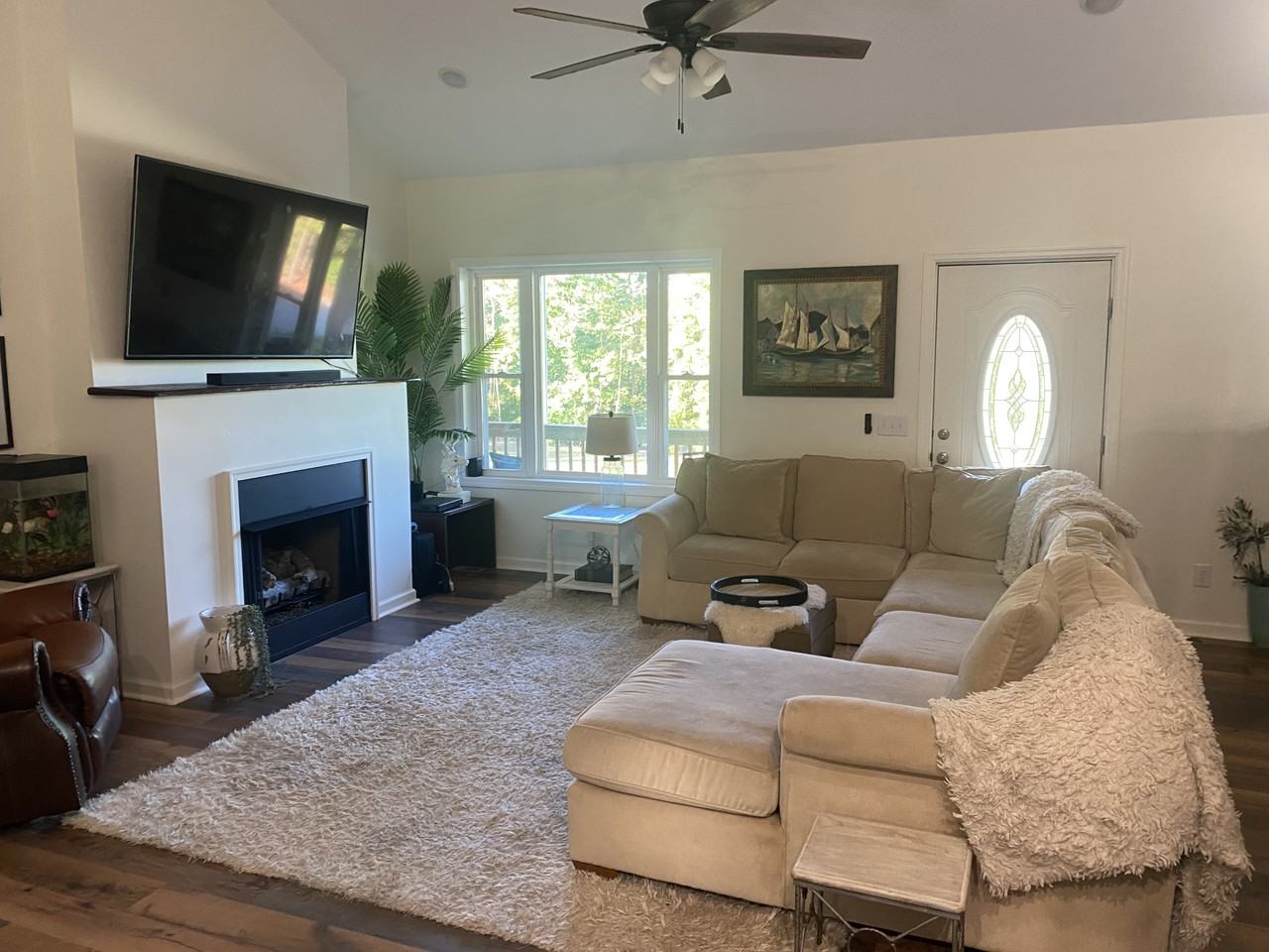 120 Long Beach Blvd #NA - Photo 3 of 13