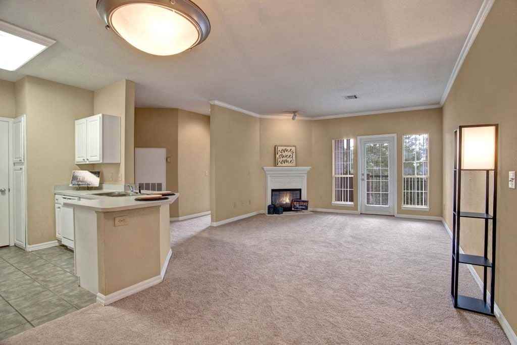 Lincoln Villas on Memorial - Photo 4 of 29