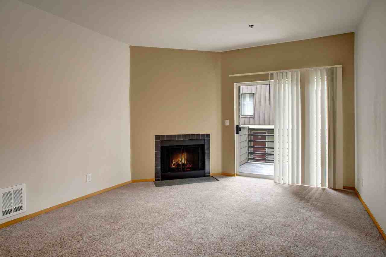 St. James Tower - Photo 2 of 18