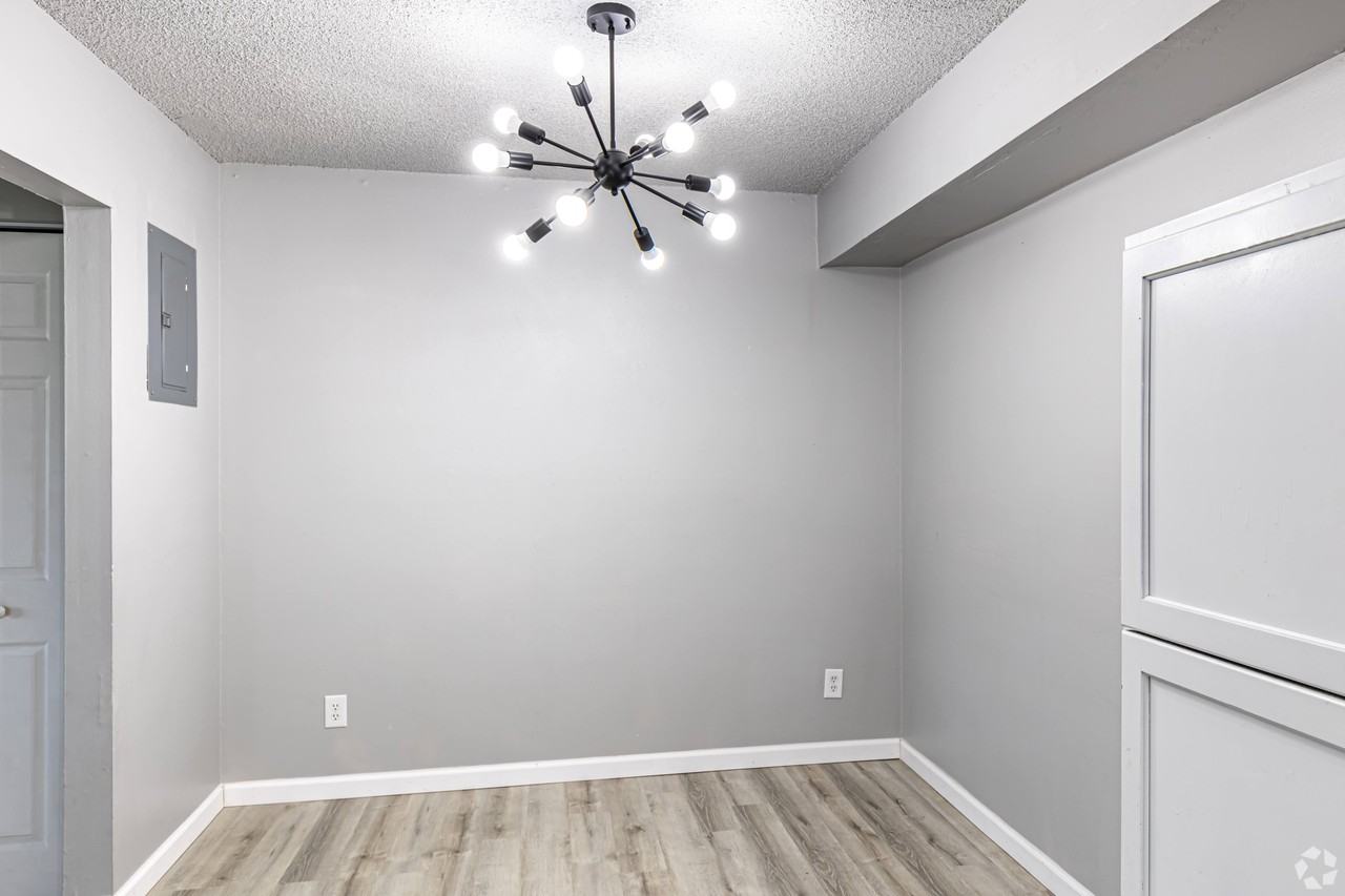 Forest Cove Apartments - Photo 3 of 11