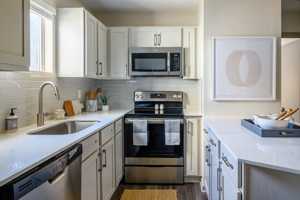 featured image of 6800 Fishers Farm Ln