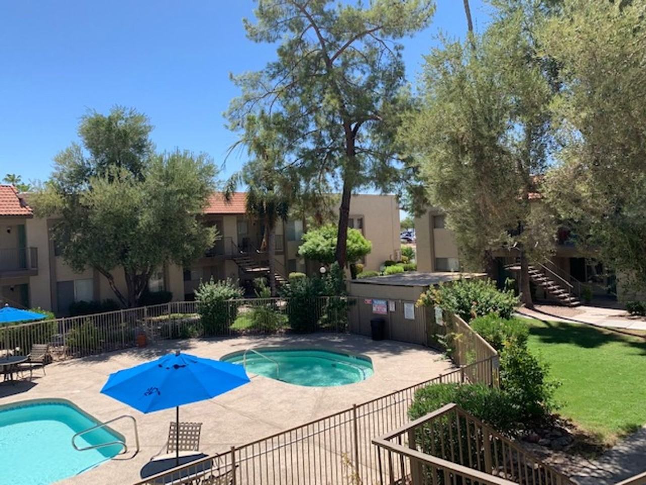 Desert Springs Apartments - Photo 4 of 50