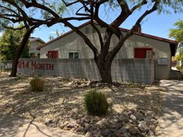 featured image of 814 N 8th Ave