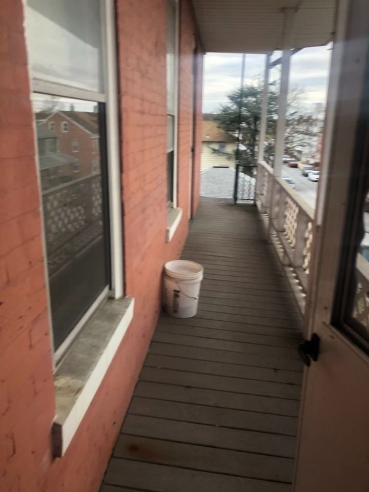 1207 N George St - Photo 2 of 10