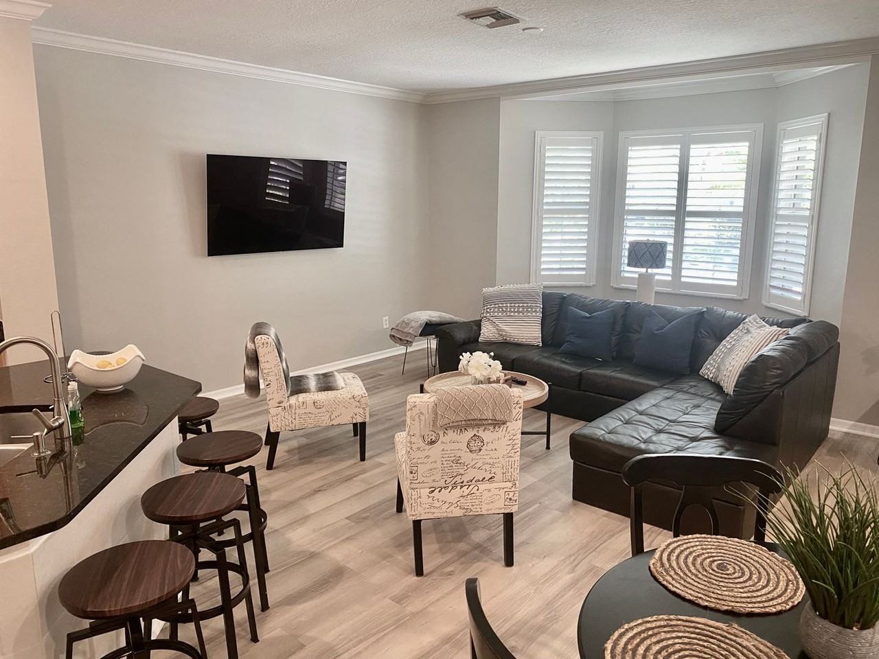 7558 Tamarind Ave - Photo 6 of 41