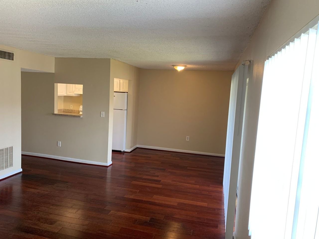 2529 N Alafaya Trl - Photo 2 of 11