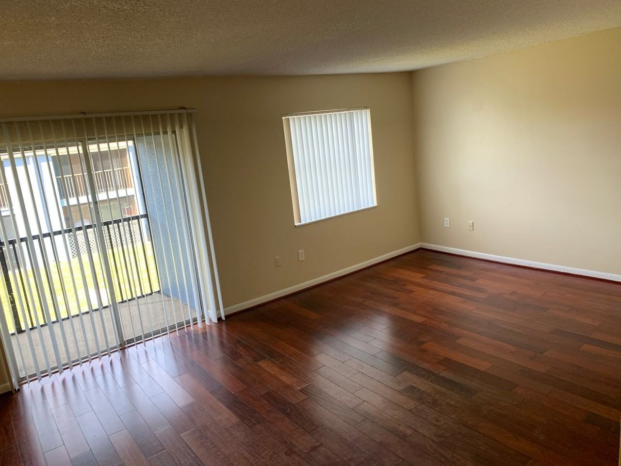 2529 N Alafaya Trl - Photo 3 of 11