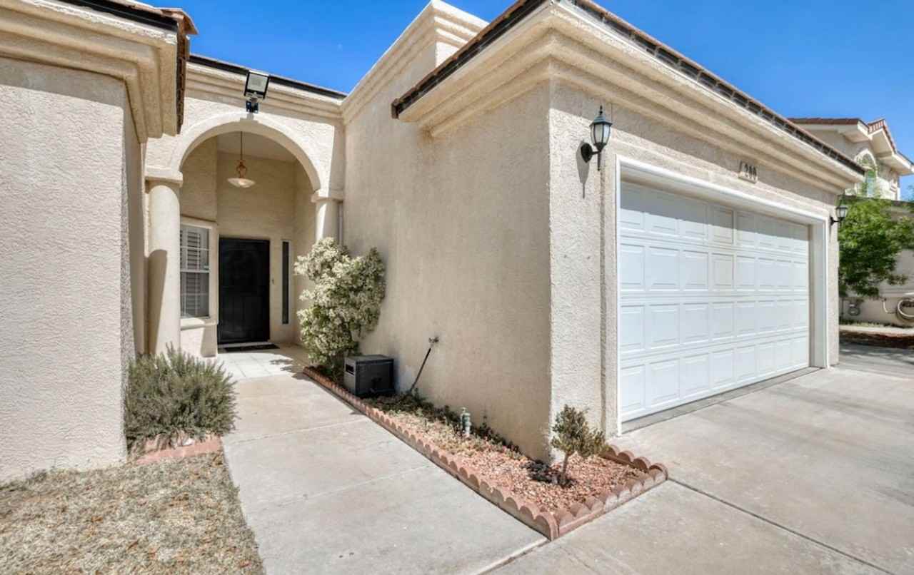 200 Hidden Crest Circle - Photo 3 of 40