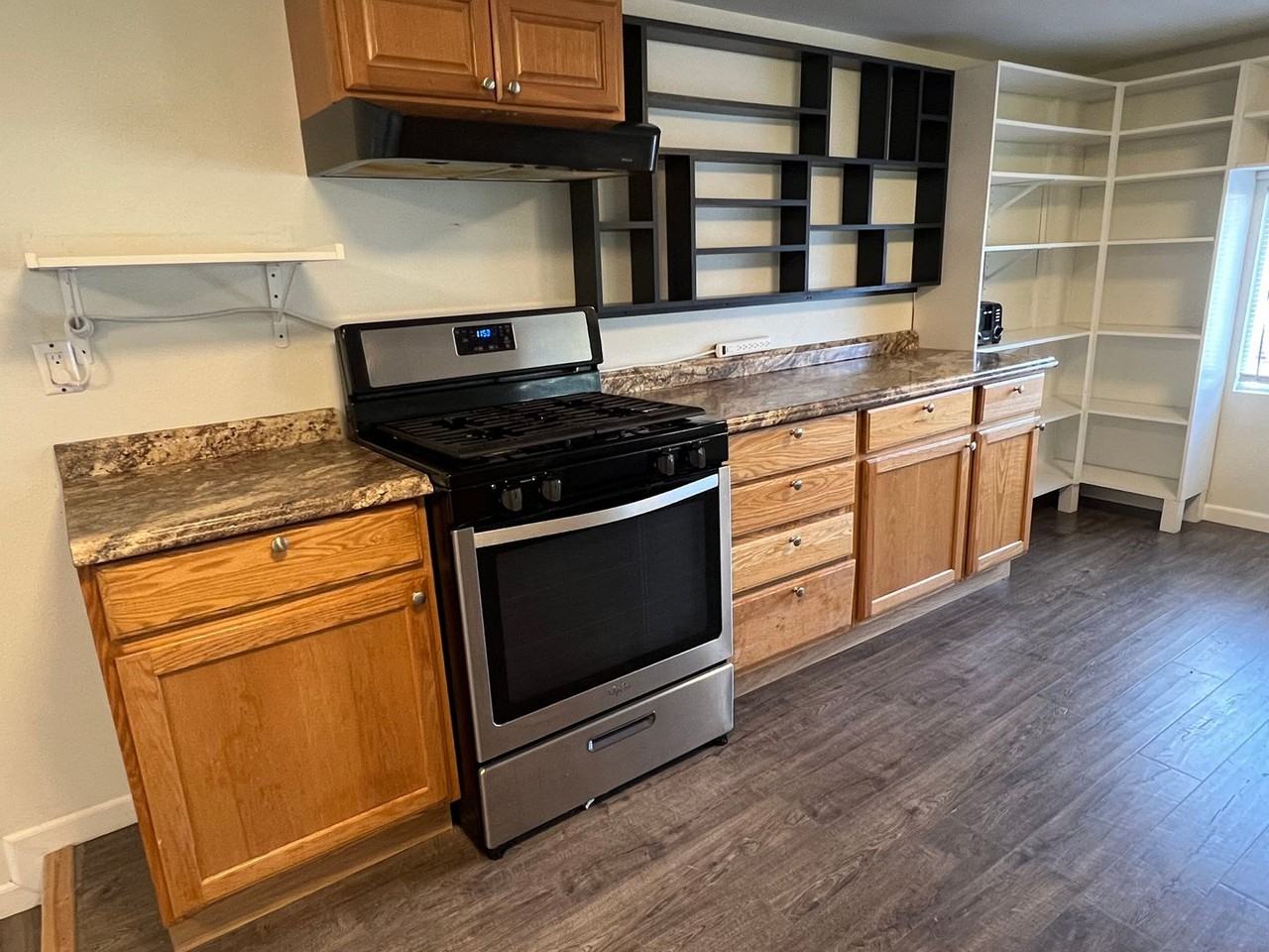 1200 W Dimond Blvd #1433 - Photo 7 of 15