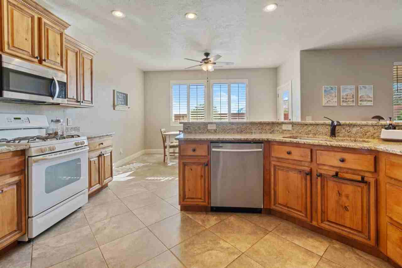 151 W 685 S - Photo 7 of 22