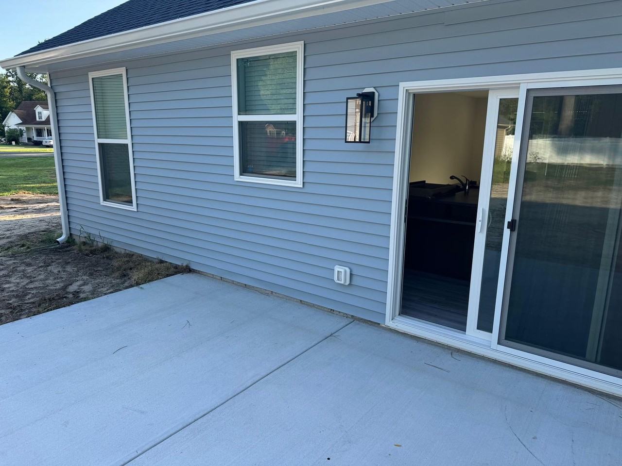 100 Comanche Cir - Photo 2 of 17