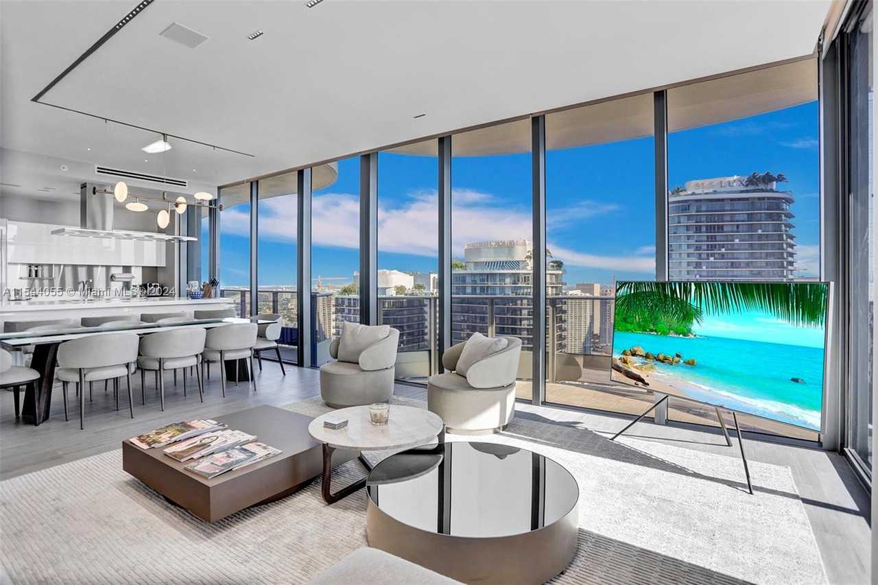 Brickell Ave & SE 10th St - Photo 2 of 25