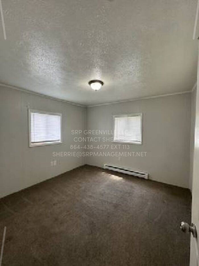 228 Henderson Cir #63 - Photo 3 of 6