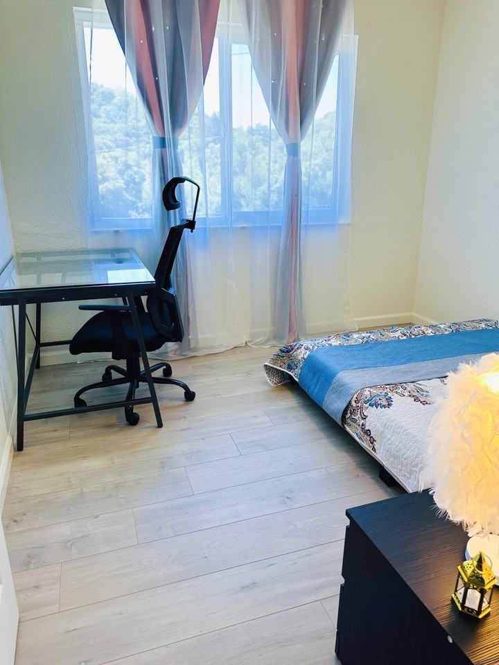 6215 Alhambra Rd #B - Photo 2 of 8