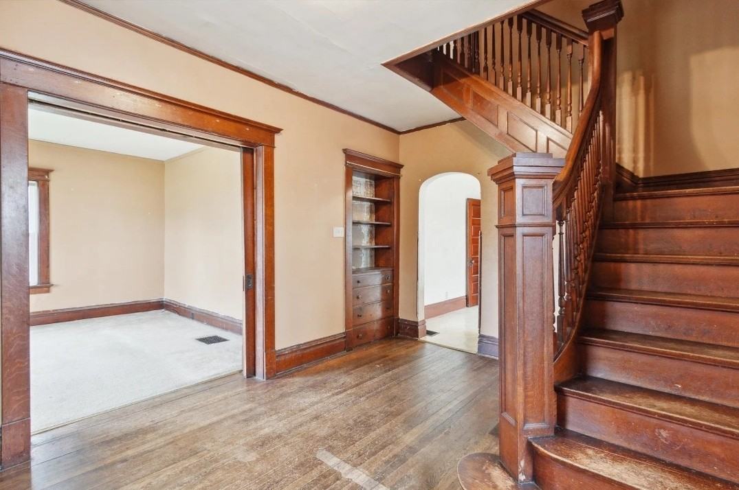 1500 E Delavan Dr #1 - Photo 4 of 19