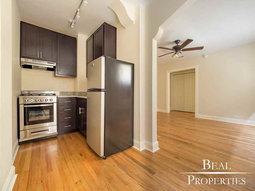 612 West Patterson Avenue - Photo 2 of 8