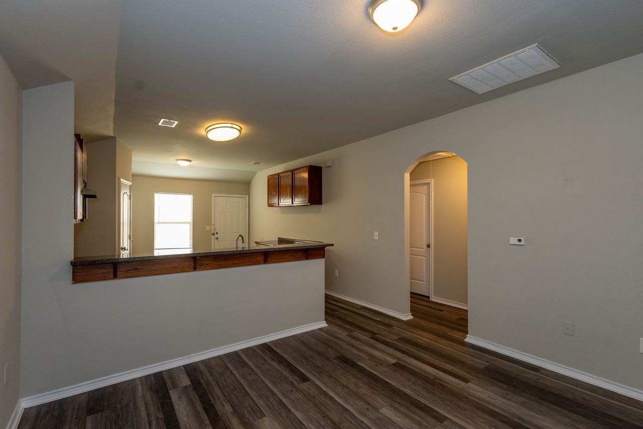 4540 S 5th St - Photo 2 of 22