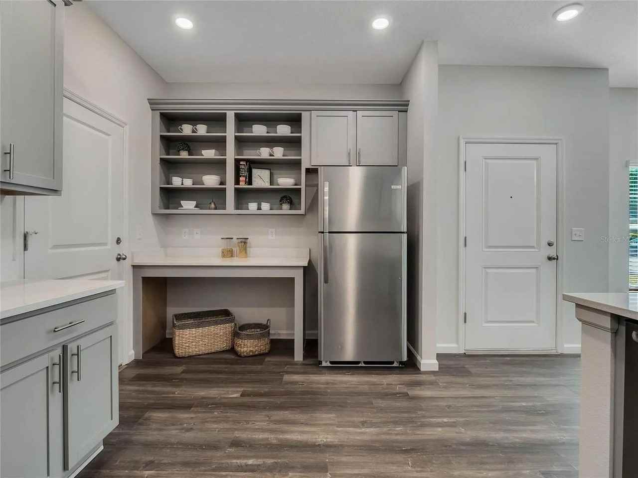 2964 Oak Park Way - Photo 4 of 50