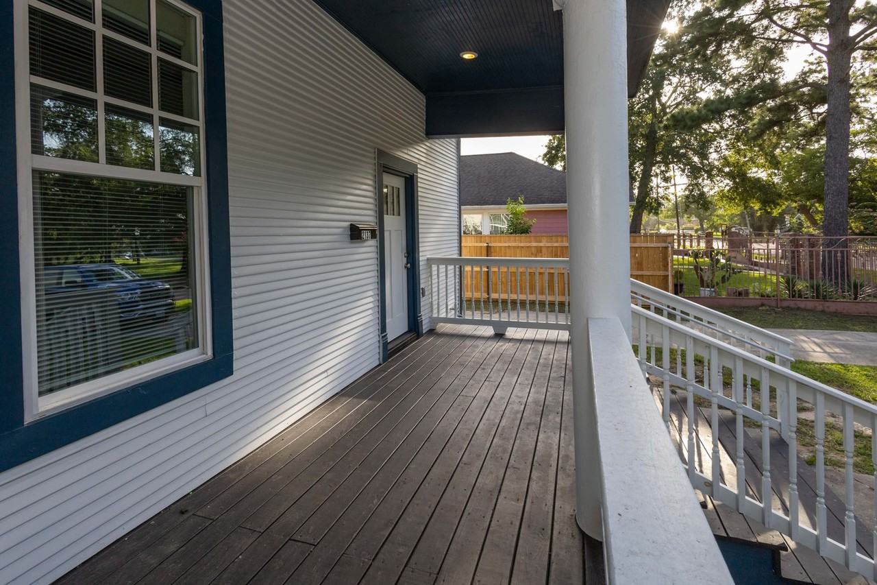 2137 Liberty St - Photo 2 of 23