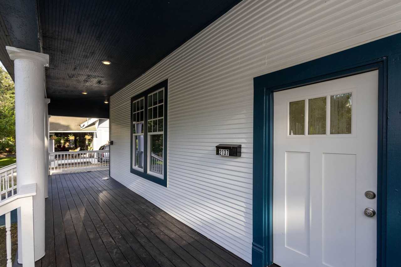 2137 Liberty St - Photo 3 of 23