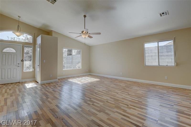 2448 Rocky Brook St - Photo 4 of 17