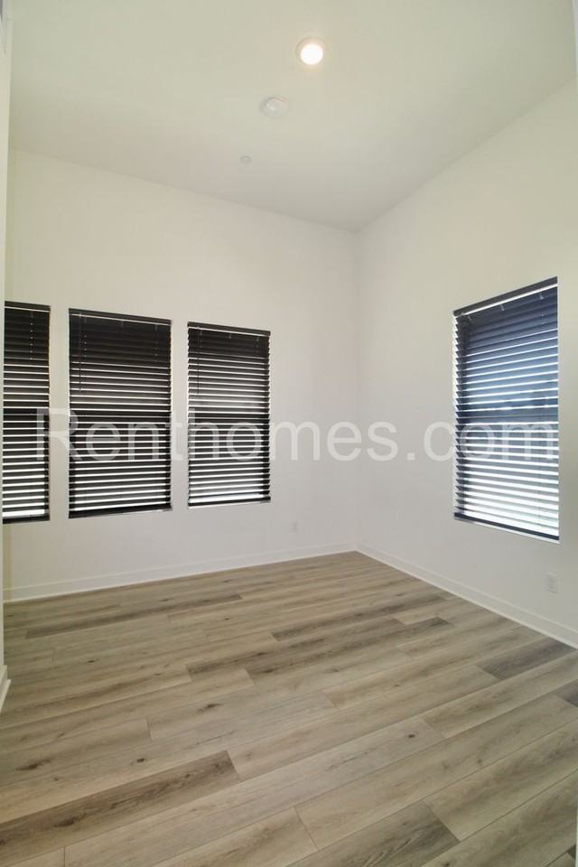 1710 Discovery Falls Dr #101 - Photo 2 of 24