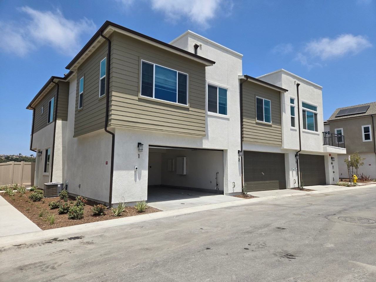 813 Mateo St #1 - Photo 2 of 44